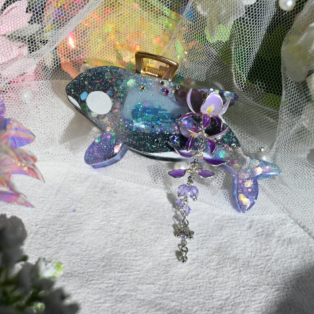 Wisteria Orca Hair Huggie (5.5cm claw) - Dancing Heart