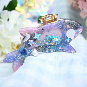 Wisteria Orca Hair Huggie IV (5.5cm claw) - Dancing Heart | Rainbow Glow