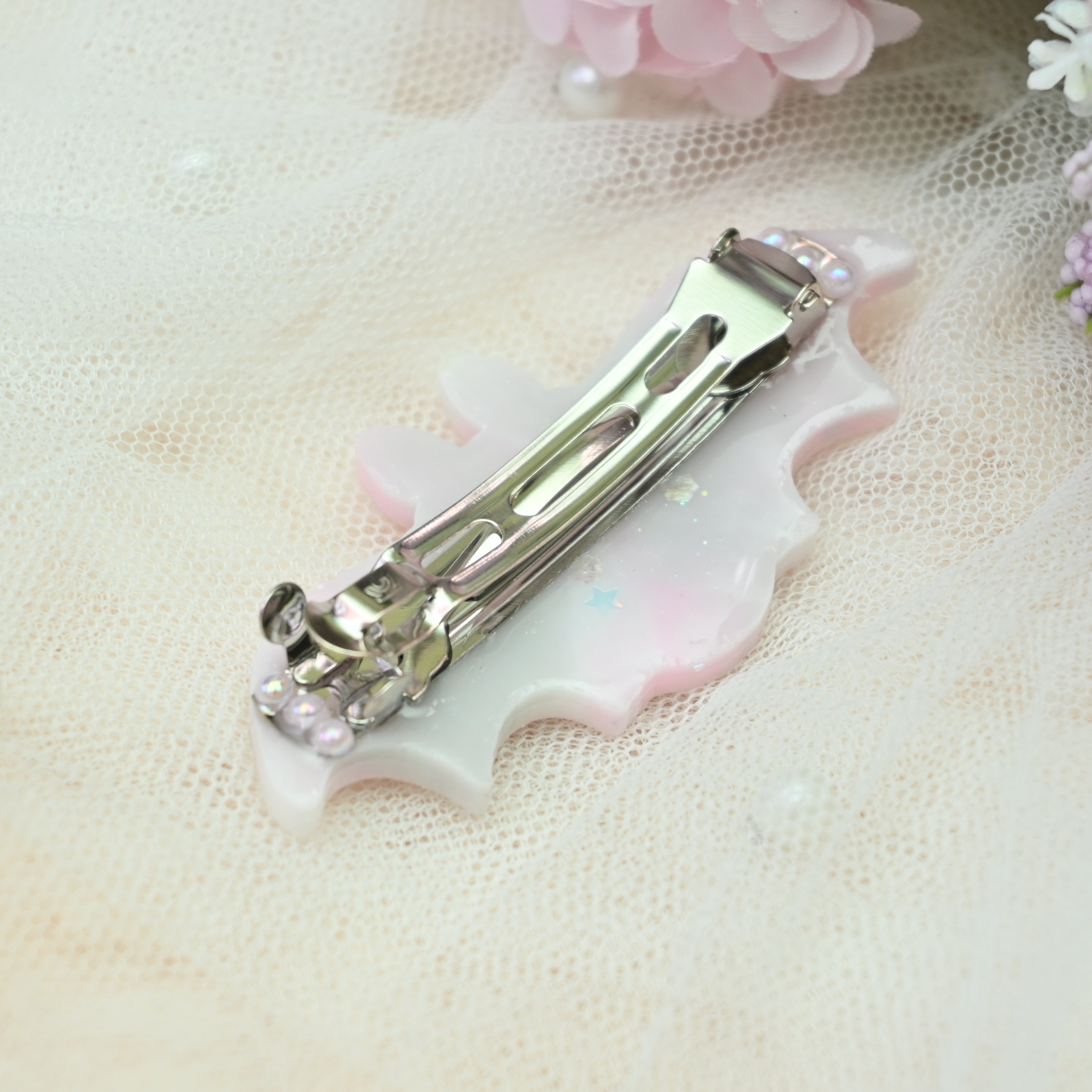 6cm Bat Barrette - Quartz