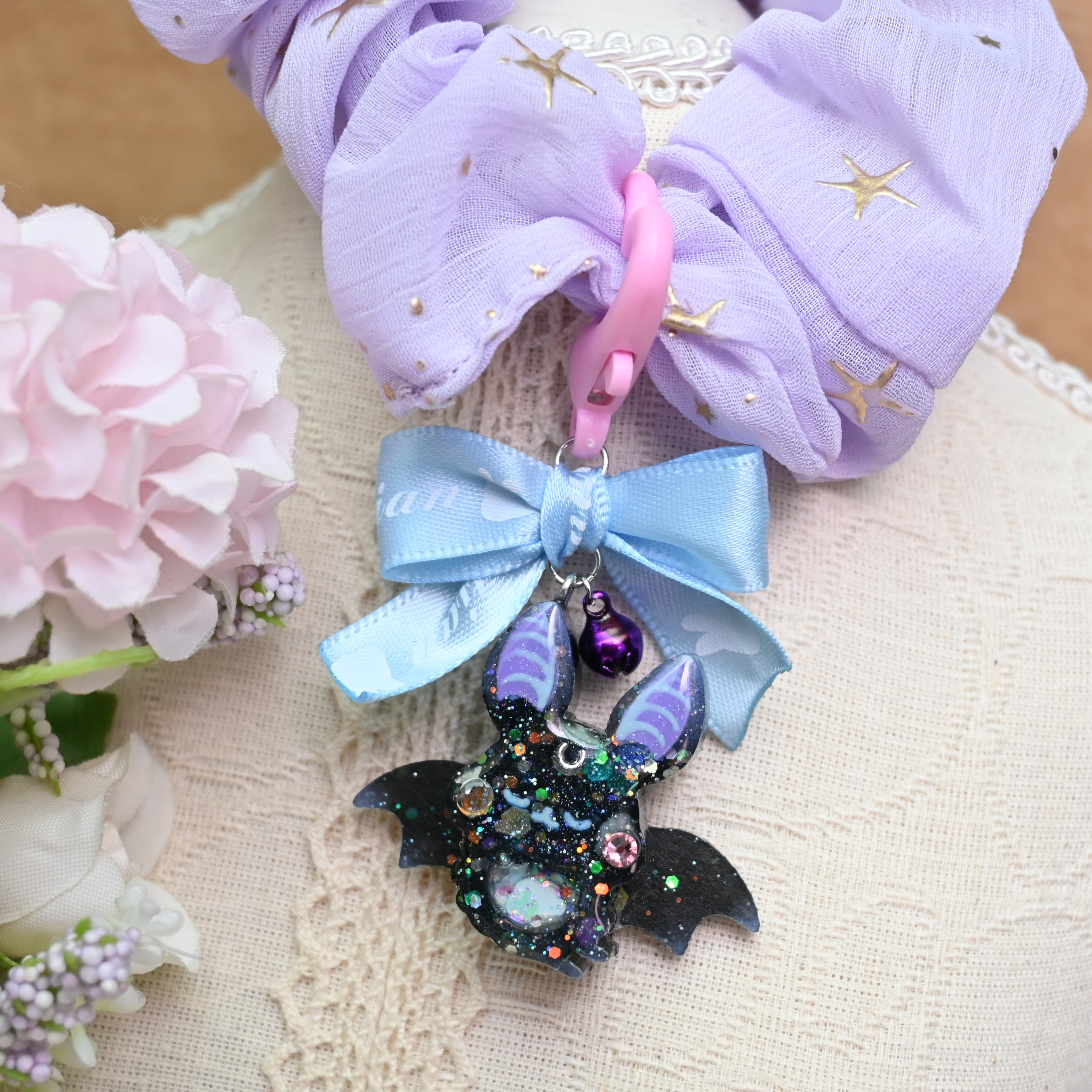 Froot Bat Hairtie - Friday