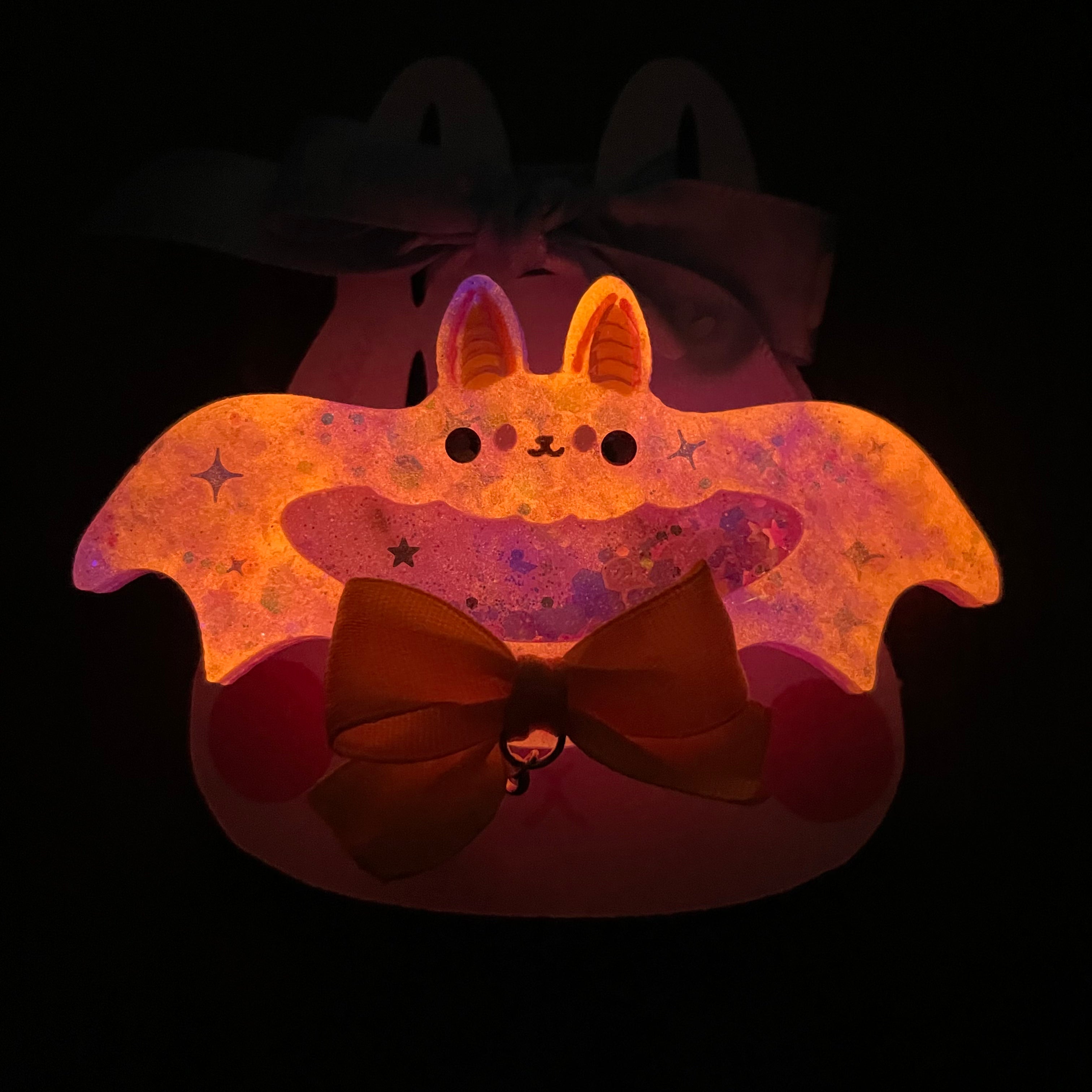 7cm Bat Barrette - Regal