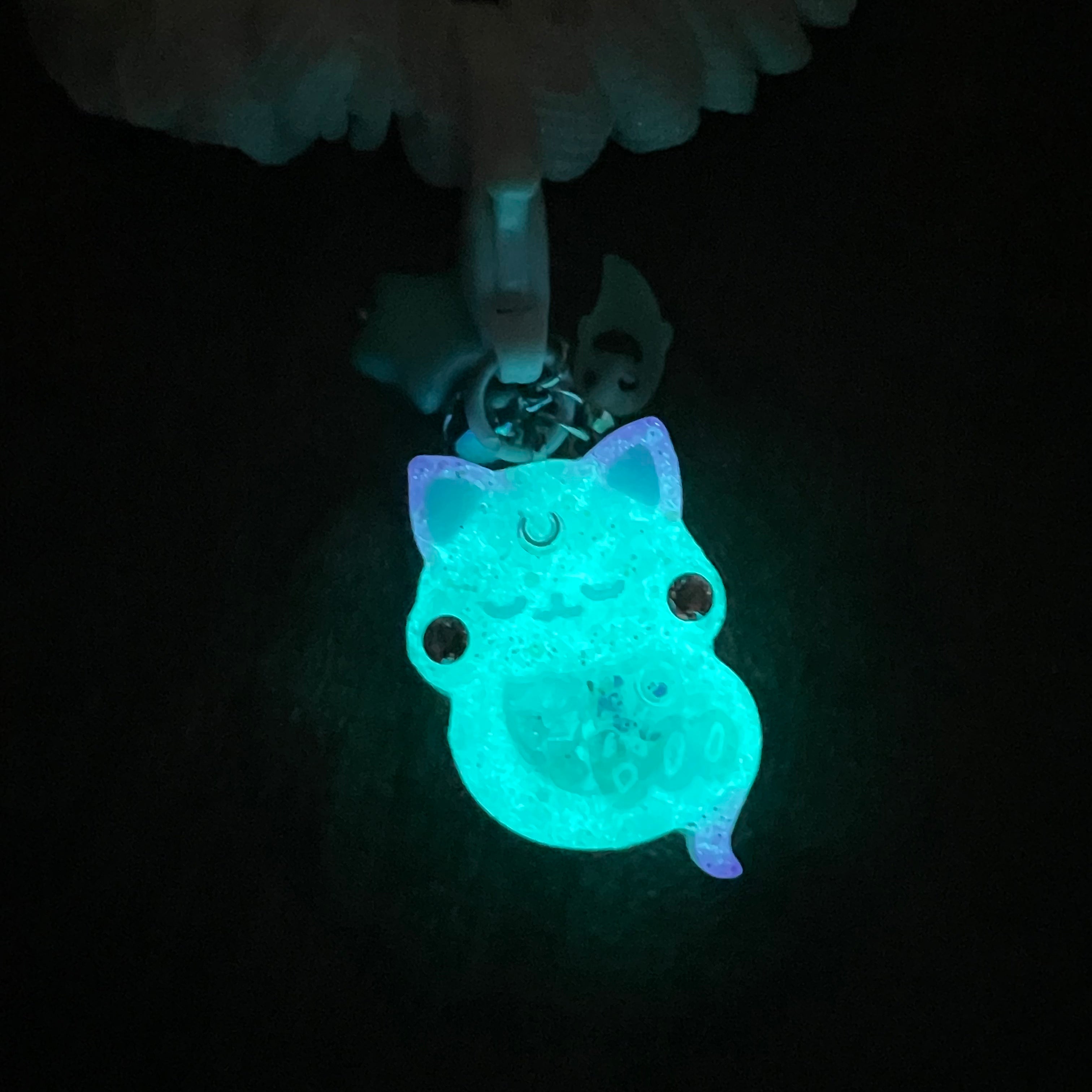 Ghostie Kitty Hairtie - Windigo