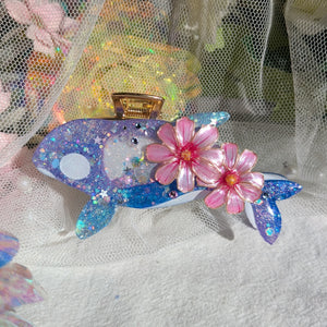 Cosmos Orca Hair Huggie (5.5cm claw)