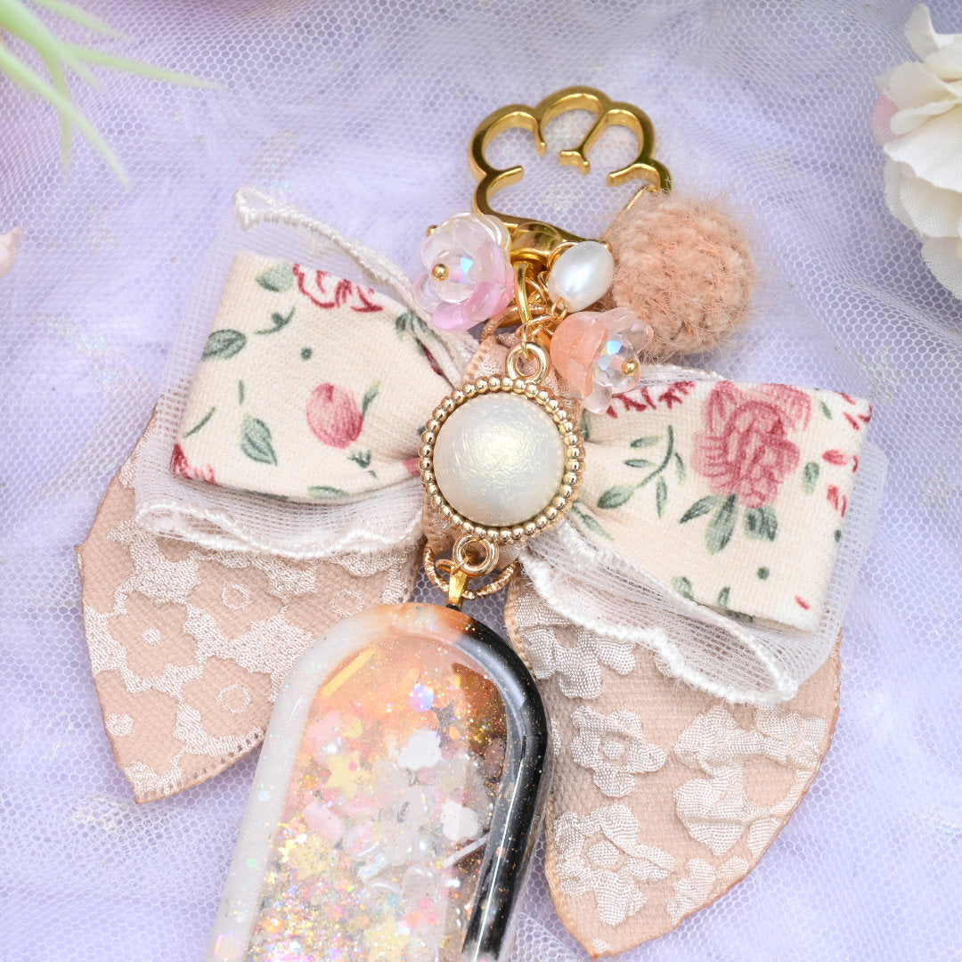 Chonky Paw Charm with Fuzzy Toe Beans - Calico