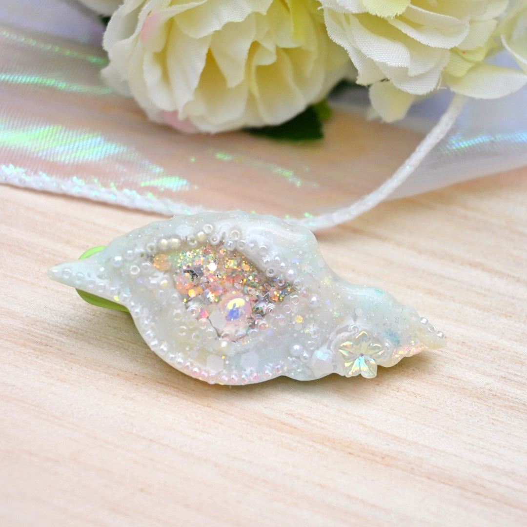Smol Pastel Conch Hairclip