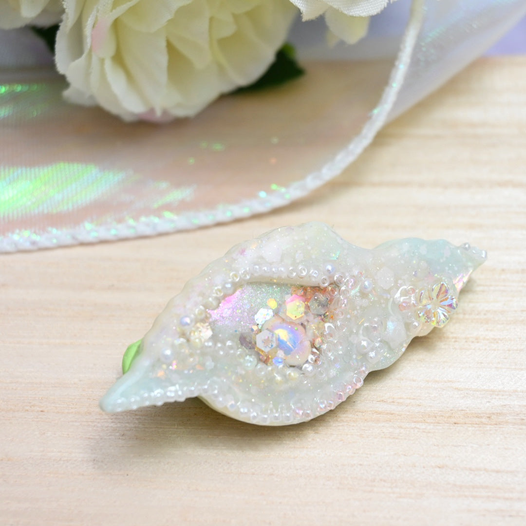 Smol Pastel Conch Hairclip