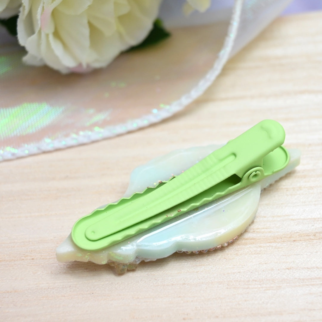Smol Pastel Conch Hairclip