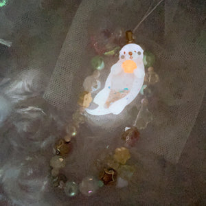 Illuseaf Otter Phone Charm