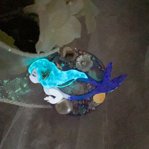 Mirror Mirror Mermaid Phone Grip - blue