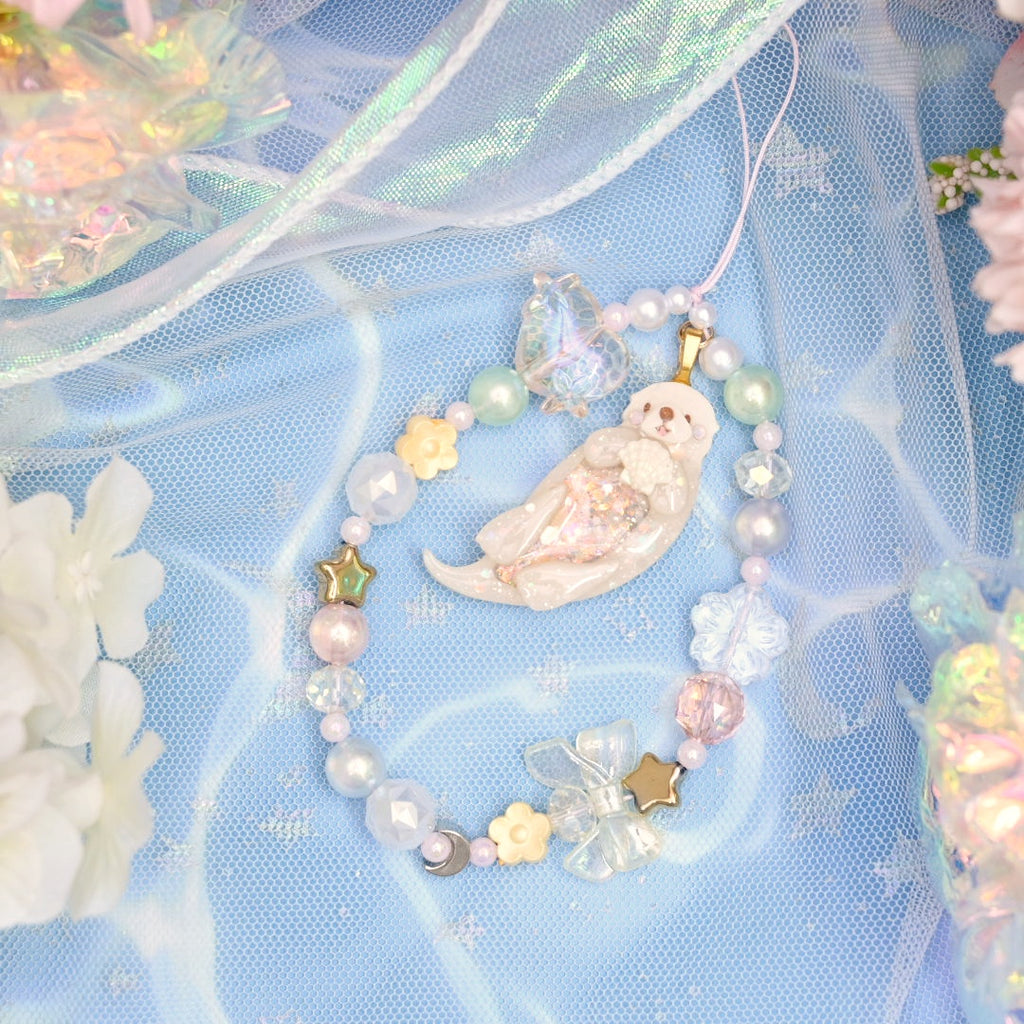 Illumi Otter Phone Charm