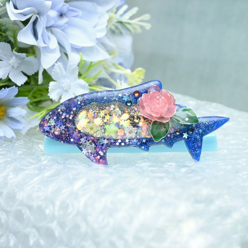 Mamoru Shark Barrette (6cm clasp)