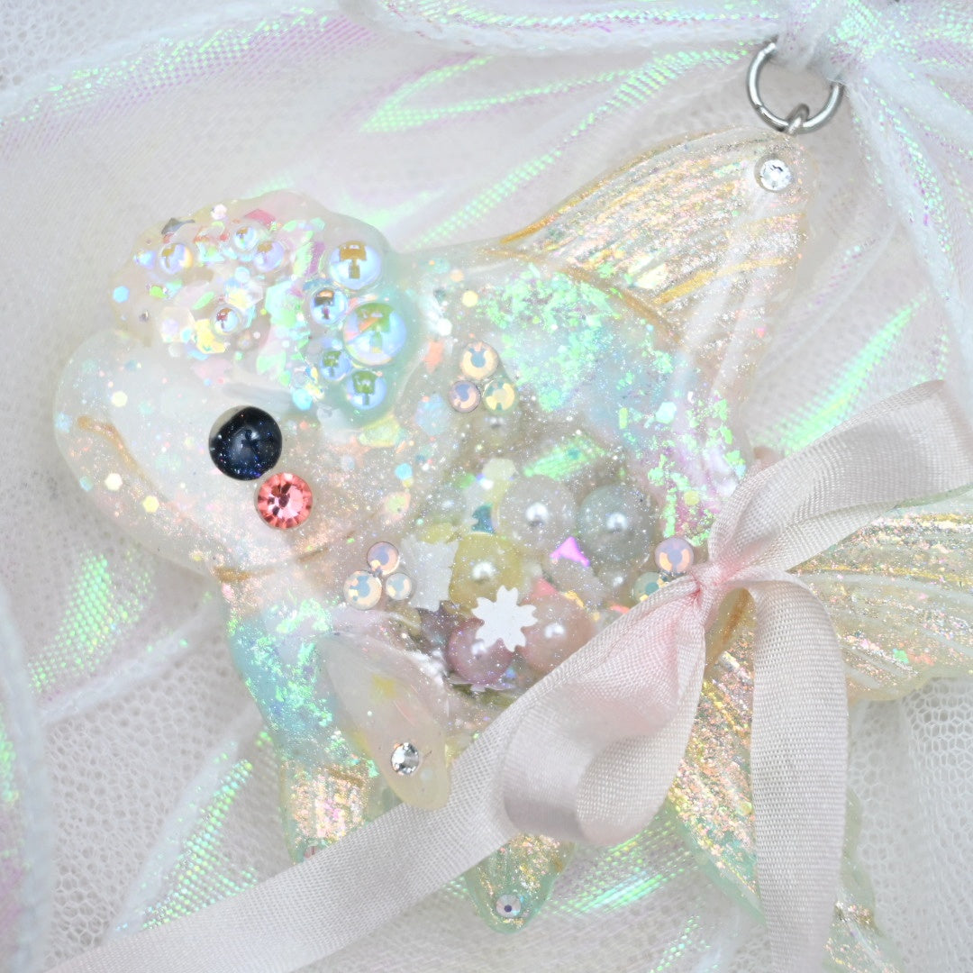 Dream Odyssey - Deluxe Goldie Charm