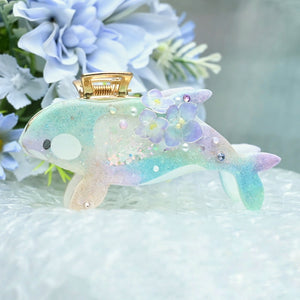 Prism Petals Orca Hair Huggie (5.5cm claw)