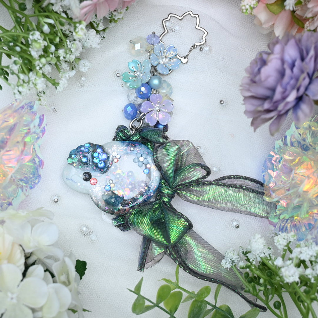 Aurora - Ribbon Deluxe Goldie Charm
