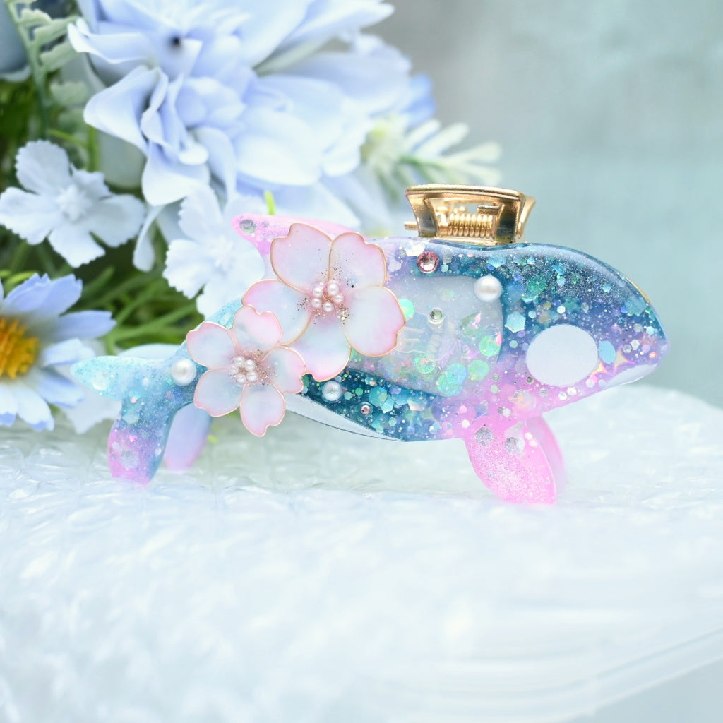 Hanami Orca Hair Huggie (5.5cm claw)
