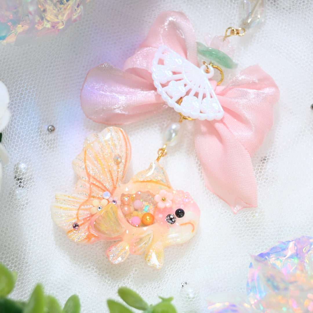 Candy Lotus Goldie Charm (Pink)