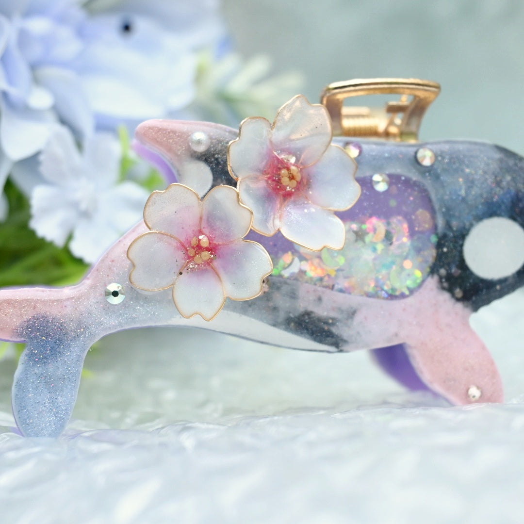 Sakura Pearl Orca Hair Huggie (5.5cm claw)