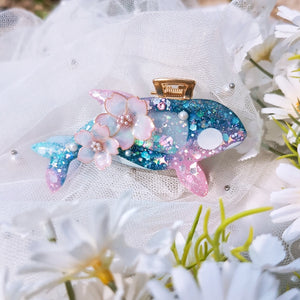 Hanami Orca Hair Huggie (5.5cm claw)