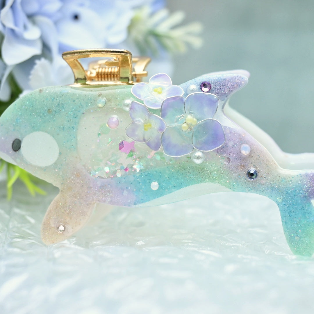 Prism Petals Orca Hair Huggie (5.5cm claw)