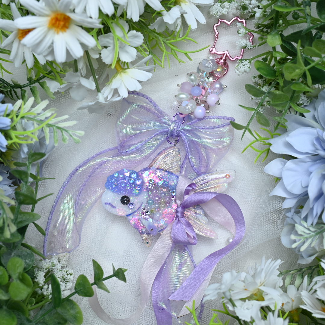 Shion - Deluxe Goldie Charm (no glow)