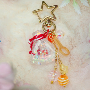 Goldie scoop charm (pink/orange)