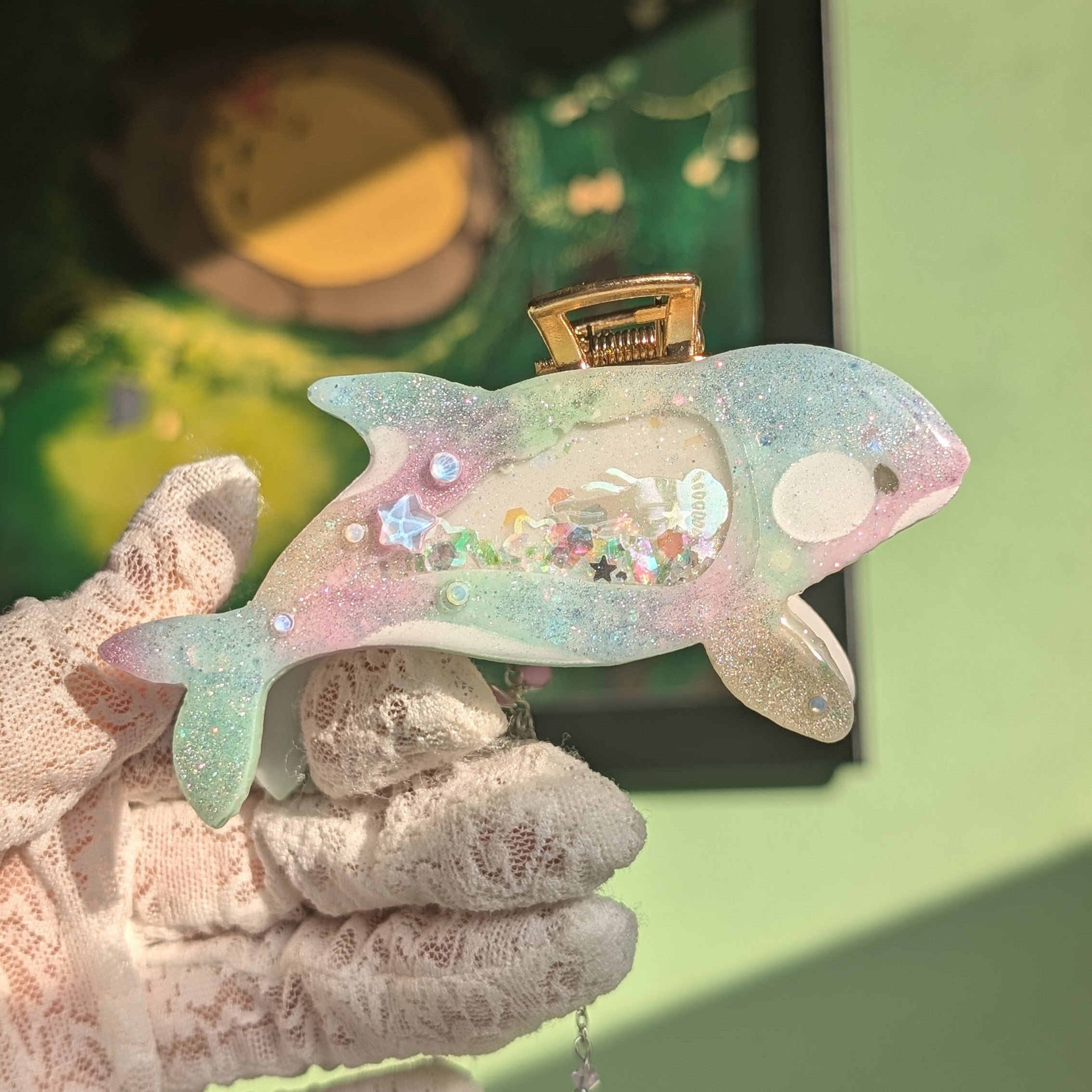 Pink Wisteria Orca Hair Huggie (5.5cm claw)