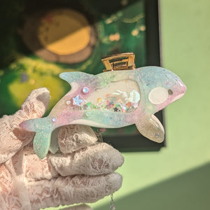 Pink Wisteria Orca Hair Huggie (5.5cm claw)
