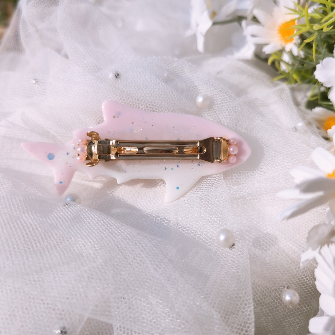 Sakura Shark Barrette (6cm clasp)