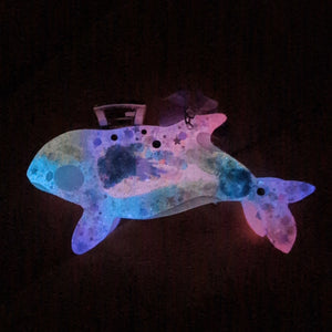 Wisteria Orca Hair Huggie IV (5.5cm claw) - Dancing Heart | Rainbow Glow