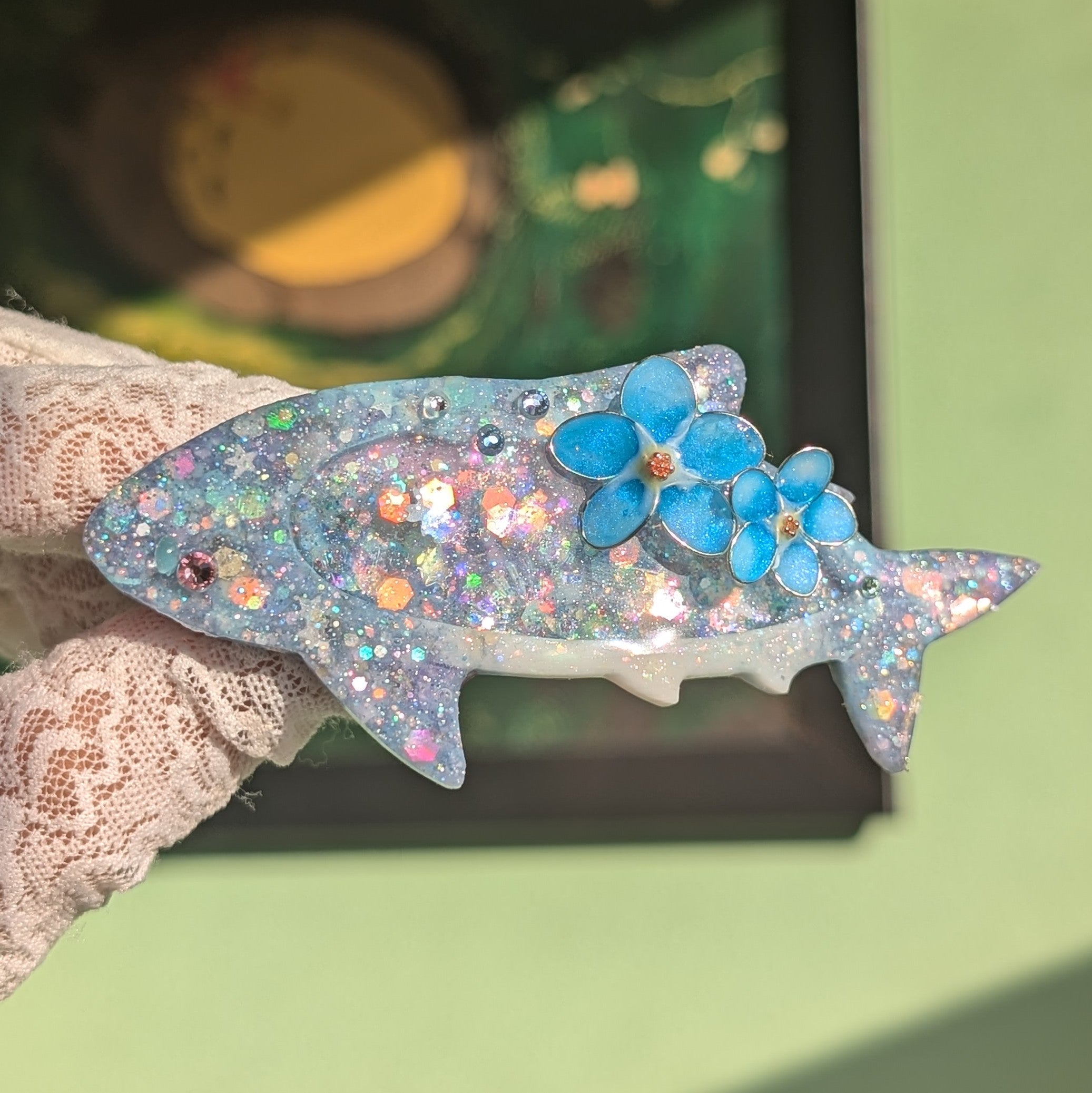 Forget Me Not Shark Barrette (6cm clasp)