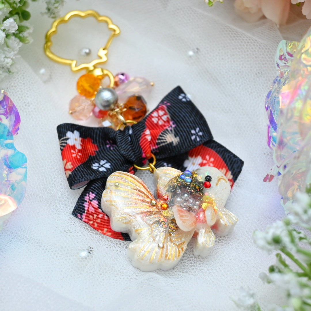 Tri-tone Goldie keychain