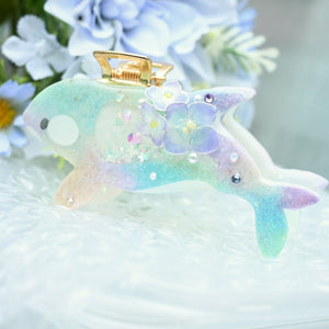 Prism Petals Orca Hair Huggie (5.5cm claw)