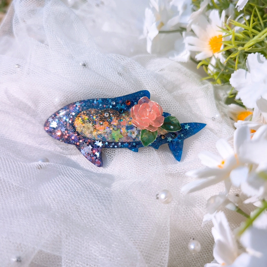 Mamoru Shark Barrette (6cm clasp)