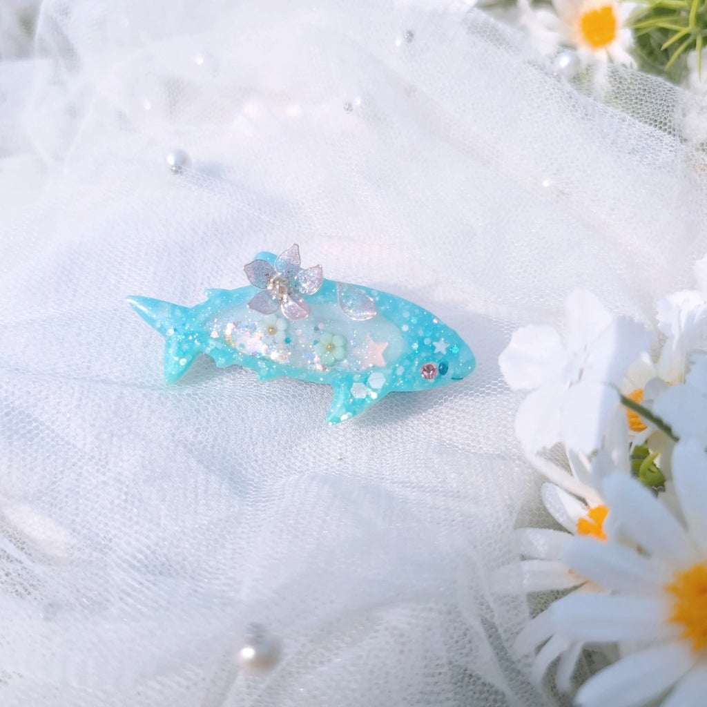Baby Blue Shark Hairclip (5cm, Wireart)
