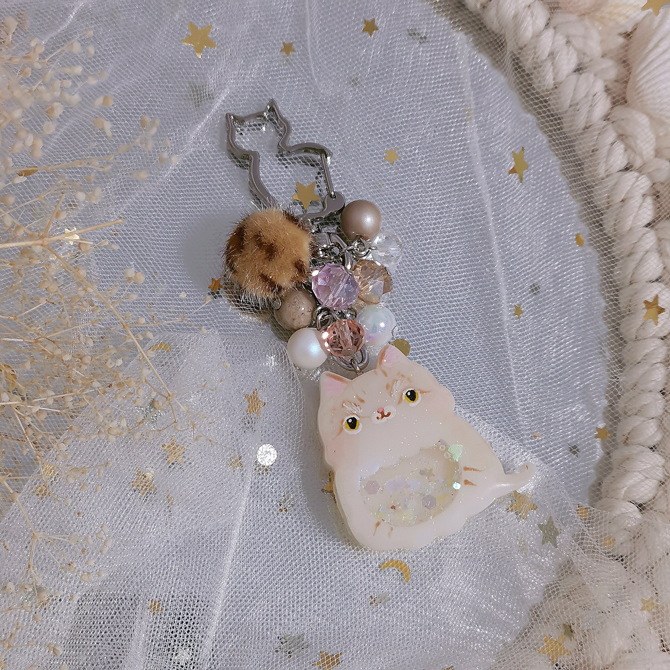 Handpainted Sand Cat Charm (Silver)