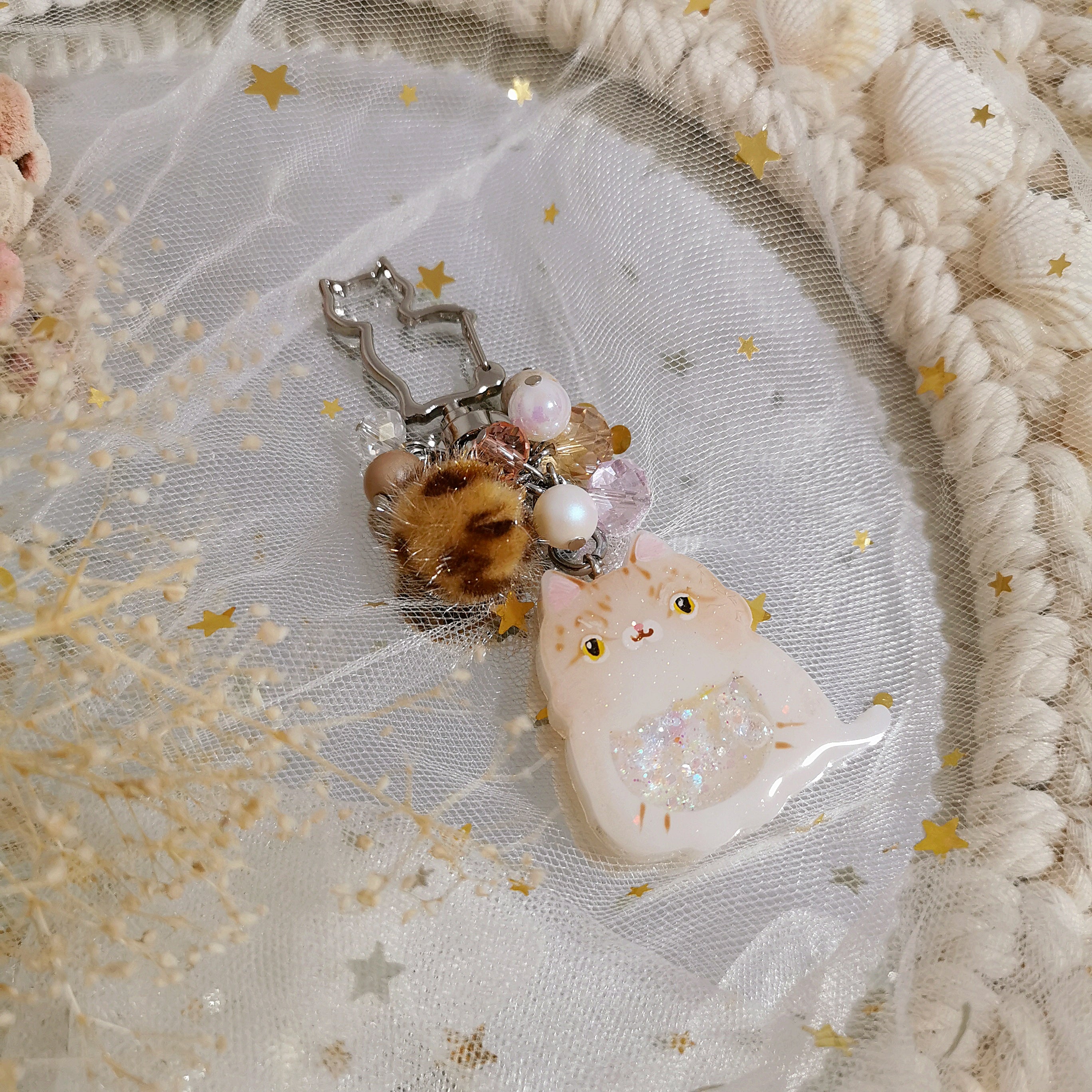 Handpainted Sand Cat Charm (Silver)