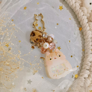 Handpainted Sand Cat Charm (Gold)