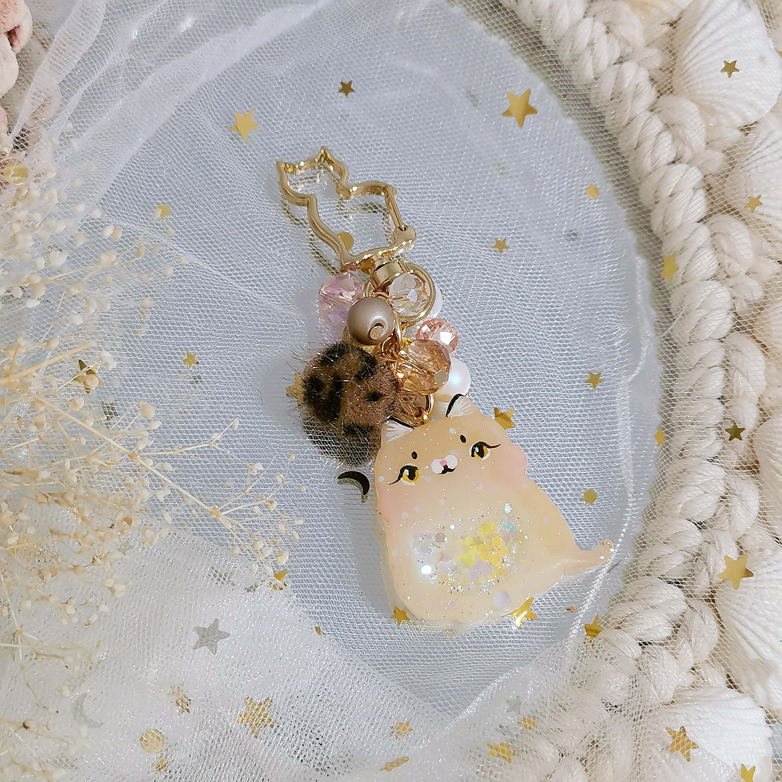Handpainted Puma Charm (Gold)