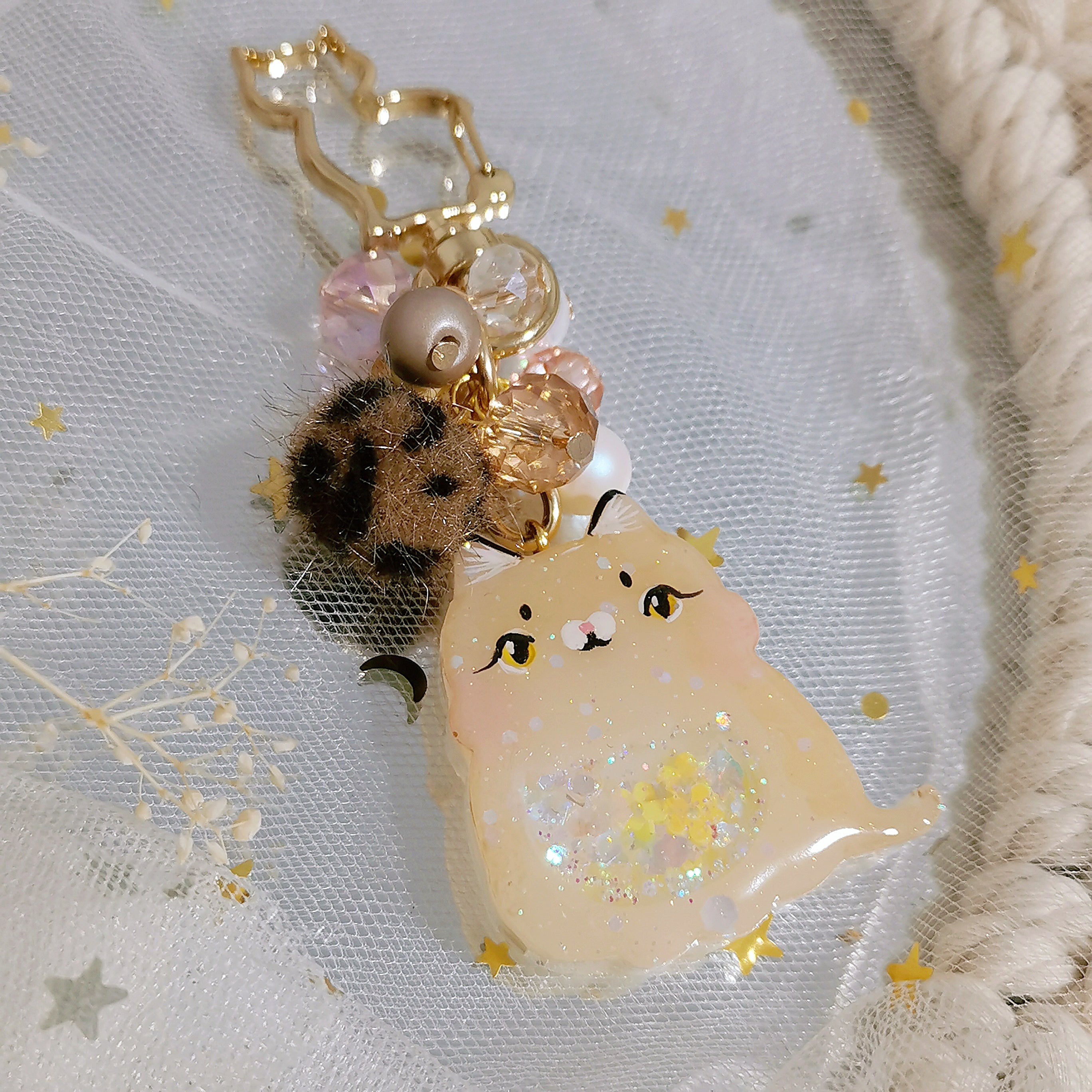 Handpainted Puma Charm (Gold)