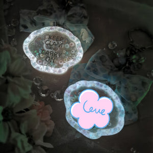 Keep Clam and Carry On Charm (Glowing, no silver sparkles)