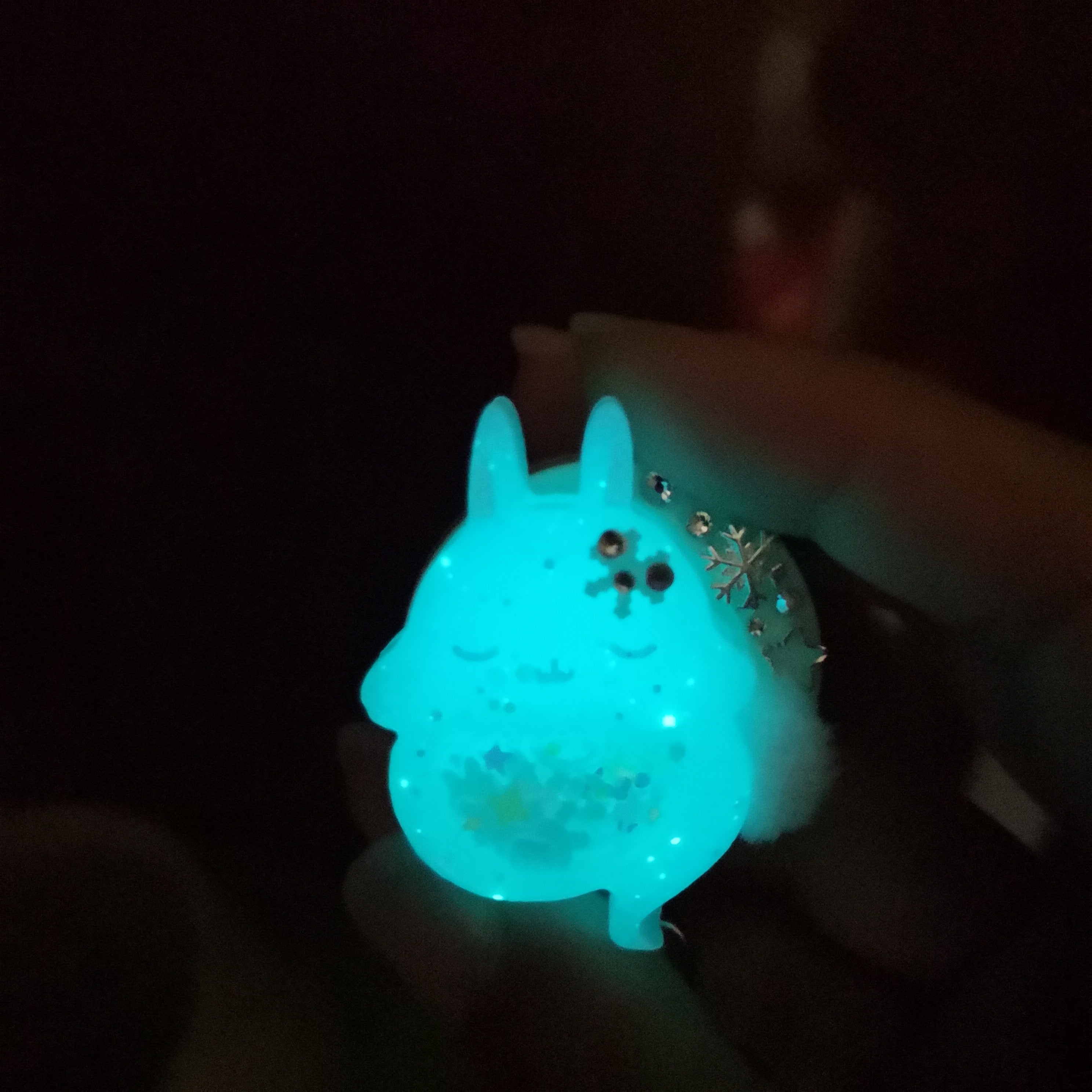 Winter Bun Badge Reel (Glows)
