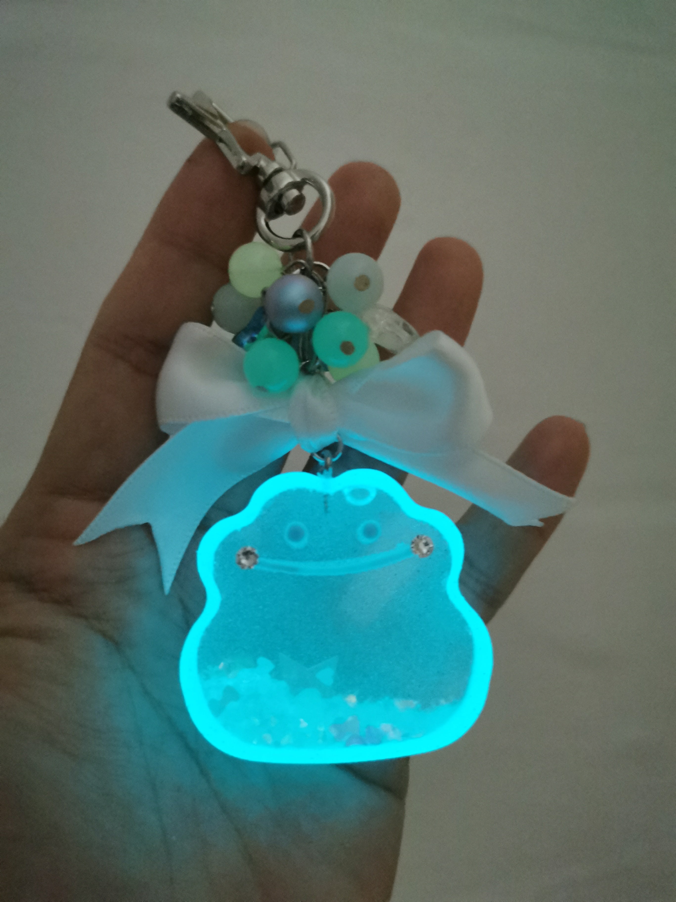 Glowing Shiny Ditto Charm