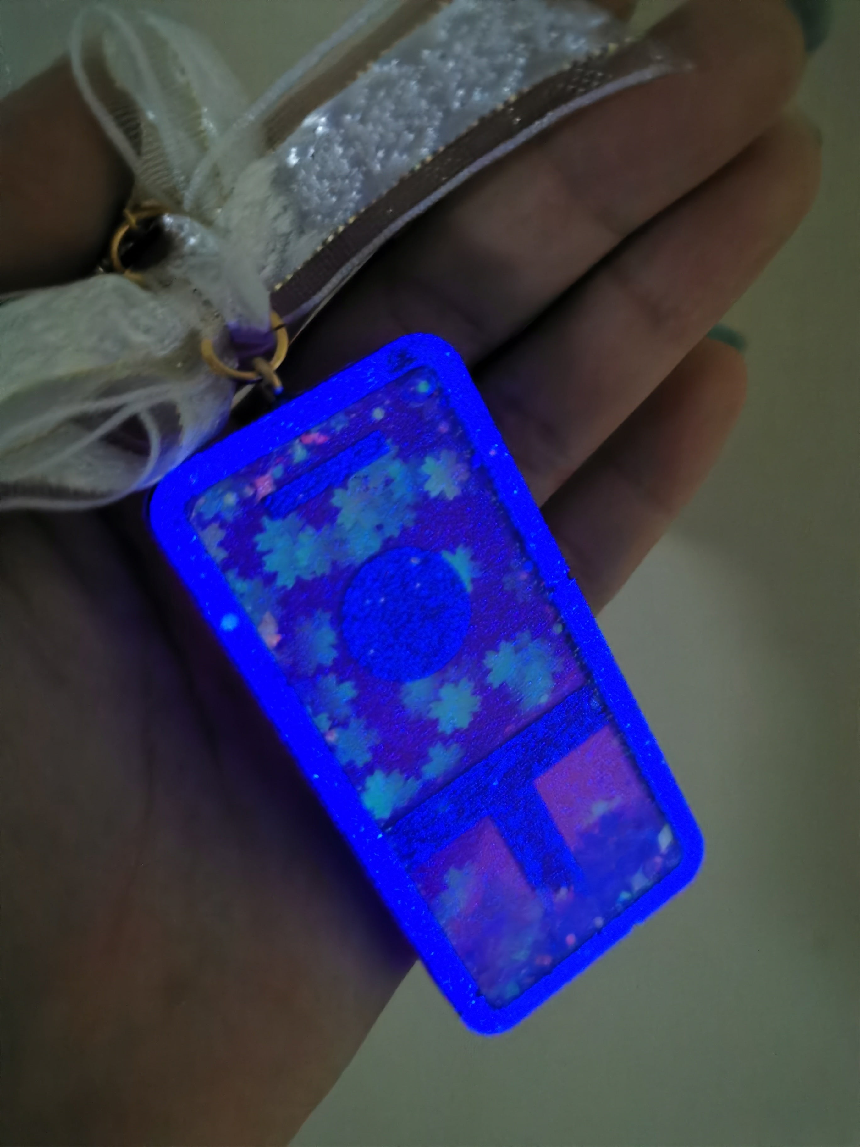 Sakura Classic Bath Token Charm (glows)