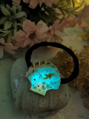 Prism Tides Dolphin Hairtie (Black band)