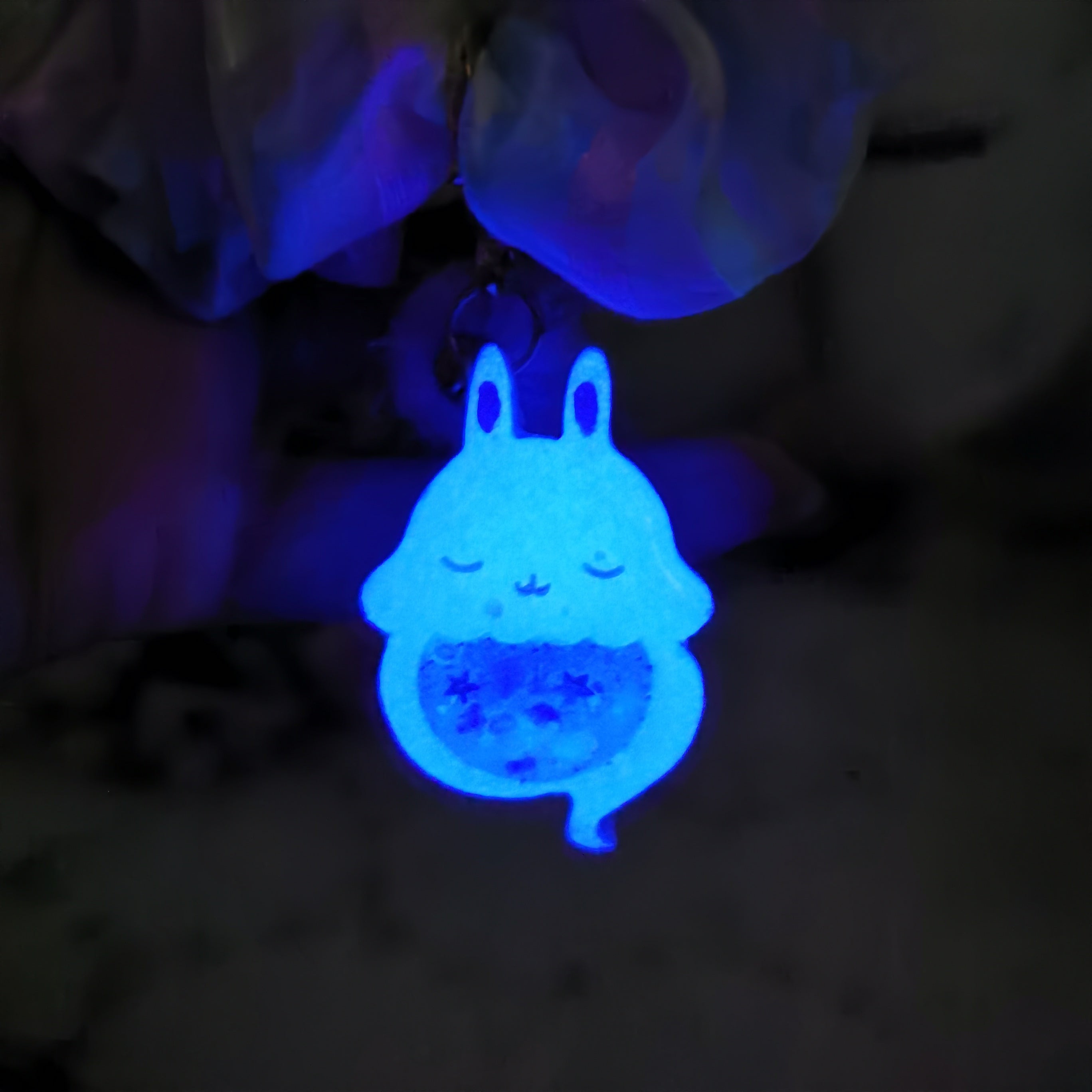 White Ghostie Bun Charm with White Starry Scrunchie (Glows)