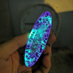 Skeleton Key Shaker Barette (Oval, Glows)