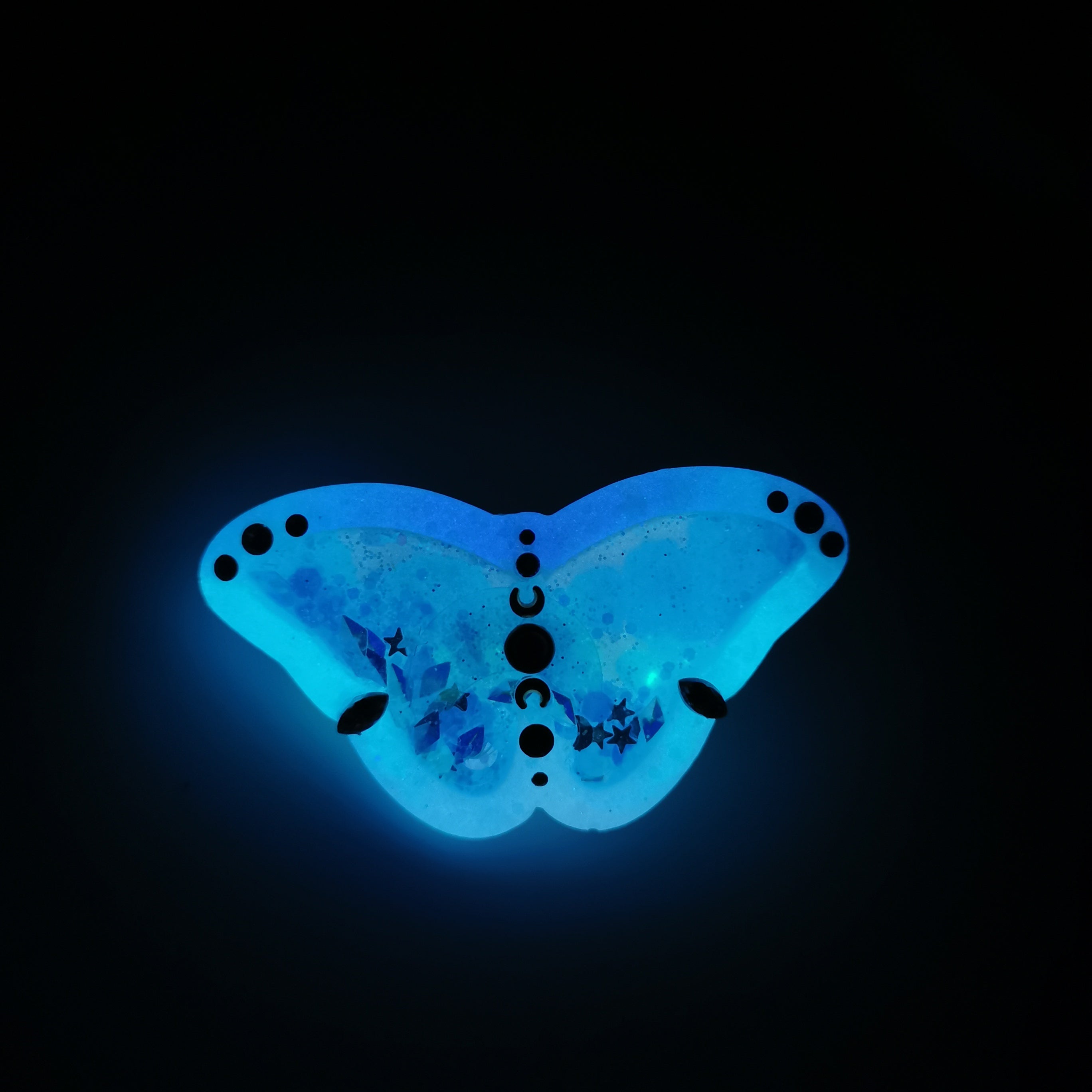 Sleepless Night Moth Shaker Barette