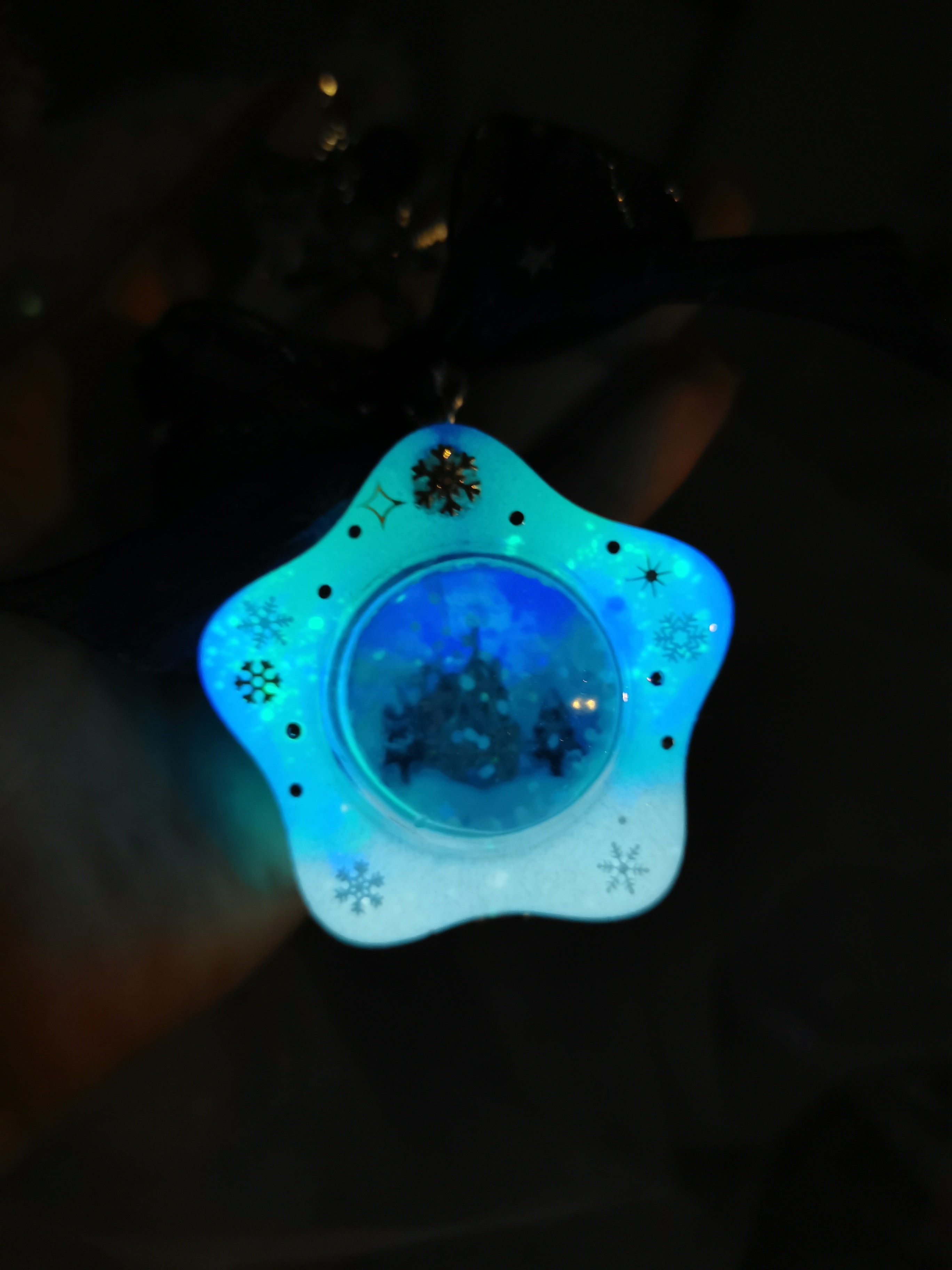 Under the Aurora - Magical Starglobe Charm