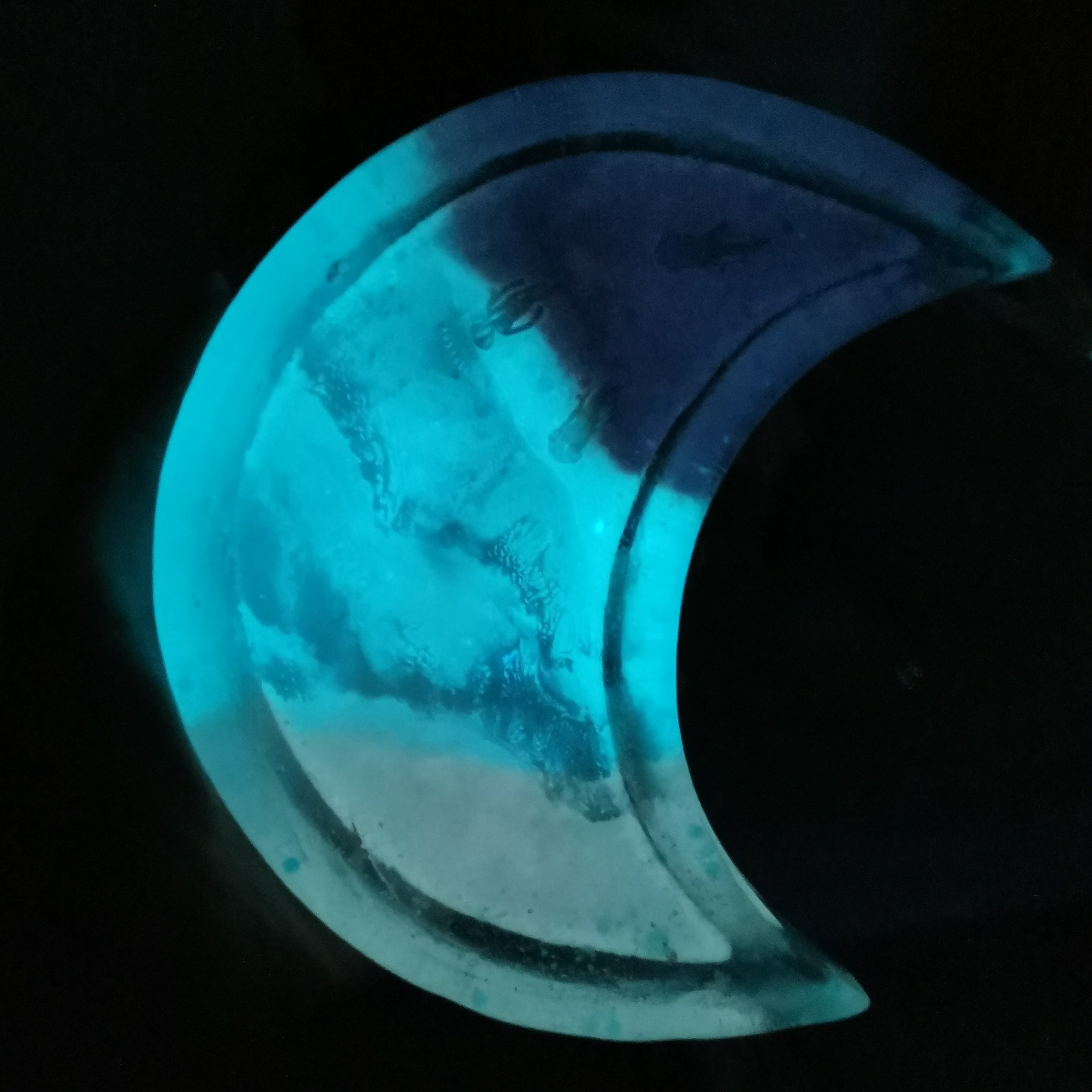 Midnight Glow Mega Moon Dish
