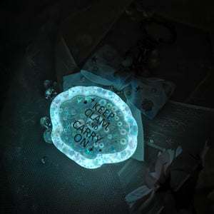 Keep Clam and Carry On Charm (Glowing)